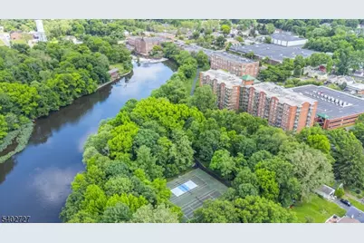 300 Main St #811, Little Falls Township, NJ 07424 - Photo 26