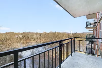 300 Main St #811, Little Falls Township, NJ 07424 - Photo 8