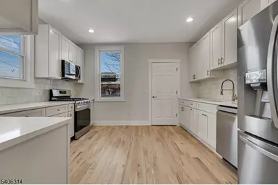 61 Arnold Ter, South Orange, NJ 07079 - Photo 4