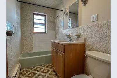 325-327 John St Apt 5 #4, Elizabeth, NJ 07202 - Photo 16