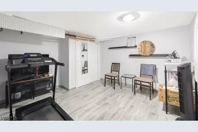 146 Spring St, Orange, NJ 07050 - Photo 16