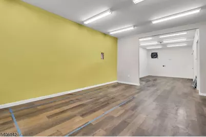 647 Scotland Rd, Orange, NJ 07050 - Photo 10