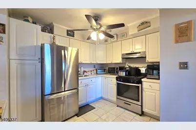 290 Hoover Ave #9, Bloomfield, NJ 07003 - Photo 4