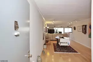 521 Piermont Ave, River Vale Township, NJ 07675 - Photo 6