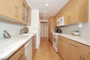 521 Piermont Ave, River Vale Township, NJ 07675 - Photo 22