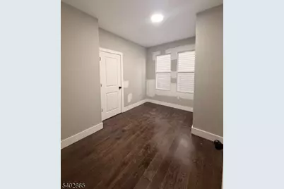 69 Brookdale Ave #2L, Newark, NJ 07106 - Photo 2