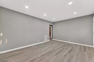 28 Madison Ave, Woodbridge Township, NJ 07001 - Photo 6