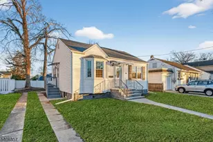 28 Madison Ave, Woodbridge Township, NJ 07001 - Photo 2