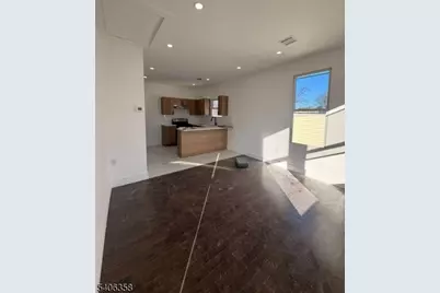 69 Brookdale Ave #3R, Newark, NJ 07106 - Photo 6