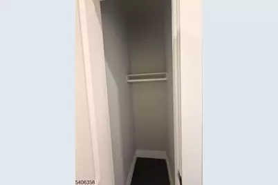 69 Brookdale Ave #3R, Newark, NJ 07106 - Photo 12