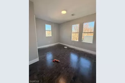 69 Brookdale Ave #3R, Newark, NJ 07106 - Photo 2