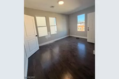 69 Brookdale Ave #3L, Newark, NJ 07106 - Photo 1