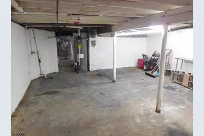 207 E 15th St, Paterson, NJ 07524 - Photo 10