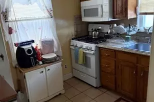 2745 Vauxhall Rd, Union Township, NJ 07083 - Photo 14