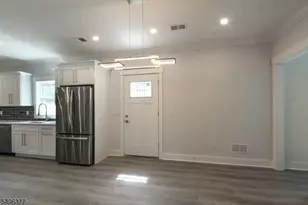 142 Passaic Ave, Roseland, NJ 07068 - Photo 18