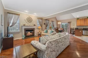 107 Samson Dr, Raritan Township, NJ 08822 - Photo 4