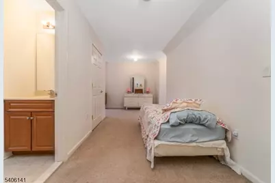 107 Samson Dr, Raritan Township, NJ 08822 - Photo 18