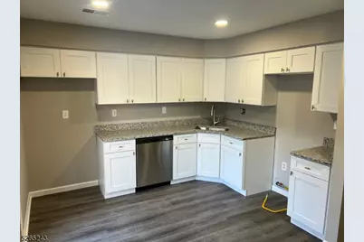 23 Nottingham Way, Franklin Township, NJ 08873 - Photo 6