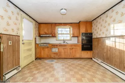 49 Navajo Ave, Parsippany, NJ 07034 - Photo 8