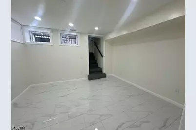 13 Vermont Ave, Newark, NJ 07106 - Photo 4