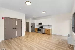 87 Mary St, Paterson, NJ 07503 - Photo 4