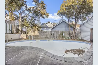 110 Gourley Ave, Clifton, NJ 07013 - Photo 26