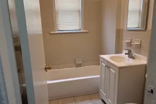 185 Goldsmith Ave, Newark, NJ 07112 - Photo 14