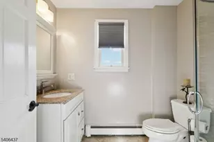 21 Rowe St, Bloomfield, NJ 07003 - Photo 32