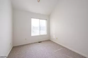 2 Snowmass Ct, Vernon Twp., NJ 07462 - Photo 18