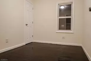 563 S 17th St, Newark, NJ 07103 - Photo 20