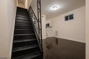 563 S 17th St, Newark, NJ 07103 - Photo 4