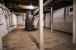 563 S 17th St, Newark, NJ 07103 - Photo 22