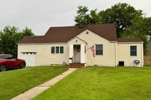 420 Academy Terrace, Linden, NJ 07036 - Photo 1