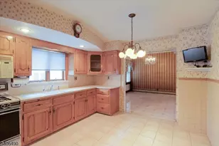 124 Colfax Ave, Clifton, NJ 07013 - Photo 8