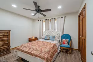 30 Claridge Ln, Raritan Township, NJ 08822 - Photo 16