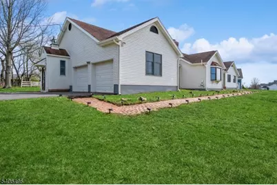 30 Claridge Ln, Raritan Township, NJ 08822 - Photo 2