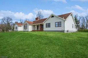 30 Claridge Ln, Raritan Township, NJ 08822 - Photo 1