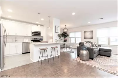 27 Up Mountain Ave C270 #1, Montclair, NJ 07042 - Photo 2