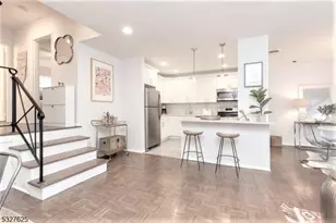 27 Up Mountain Ave C270, Montclair, NJ 07042 - Photo 4