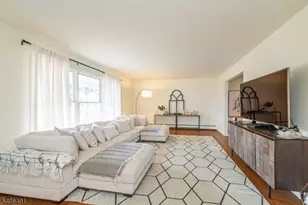 241 Morris Ave, Mountain Lakes, NJ 07046 - Photo 4