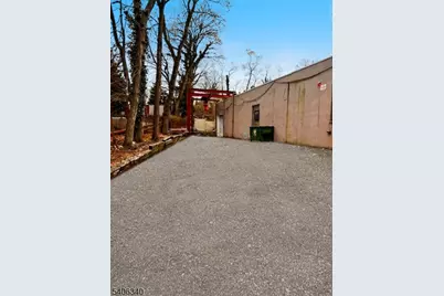 45 Carlton Ave, East Rutherford, NJ 07073 - Photo 4