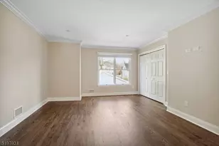 25 Ruthven Pl, Summit, NJ 07901 - Photo 8