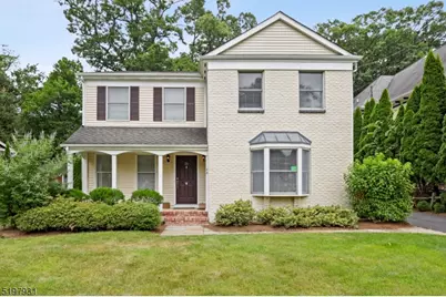 25 Ruthven Pl, Summit, NJ 07901 - Photo 1