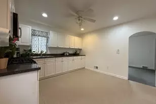 214 Elizabeth St, South Bound Brook Boro, NJ 08880 - Photo 14