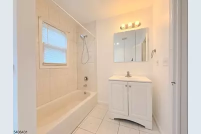 214 Elizabeth St #1, South Bound Brook Boro, NJ 08880 - Photo 6