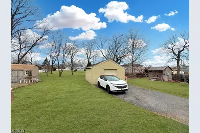 214 Elizabeth St #1, South Bound Brook Boro, NJ 08880 - Photo 24