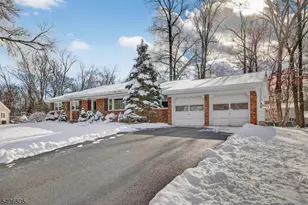 7 Madeleine Pl, Parsippany, NJ 07054 - Photo 8