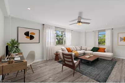 36 Hawthorne Pl #2I, Montclair, NJ 07042 - Photo 2