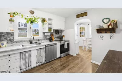 1060 Grand St, Phillipsburg, NJ 08865 - Photo 6