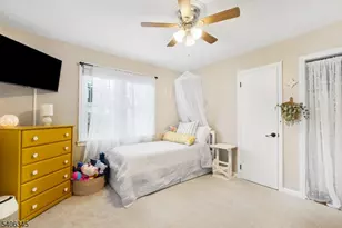 1060 Grand St, Phillipsburg, NJ 08865 - Photo 16